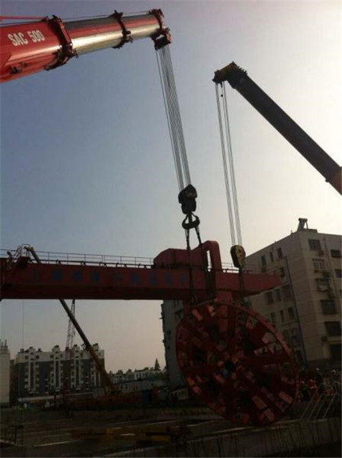 五华区吊车起重机如何安装钢丝绳使用安全?