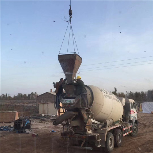 五华区“精准瞄准”—— 吊车的 “定位导航” 技术